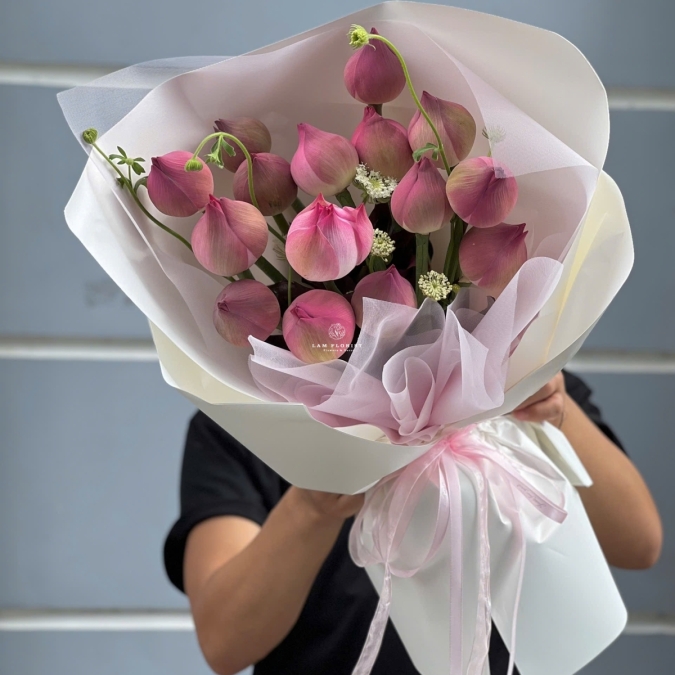 “Sen Hồng Thuần Khiết – Nét Đẹp Tĩnh Lặng và Cao Quý”