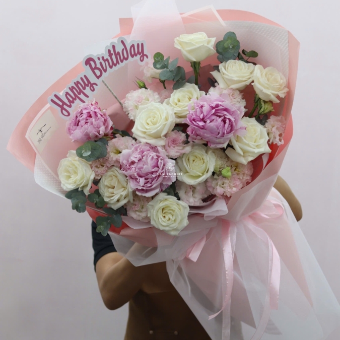  “White Whisper & Pink Bloom – Lời Thì Thầm Của Hoa”