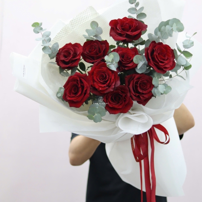  “Crimson Prestige – Quyền Uy Đỏ Thẫm”