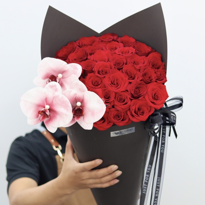 Bó Hoa Chúc Mừng Kem Đỏ