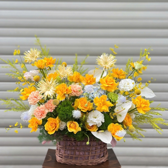 GIỎ HOA TONE VÀNG 