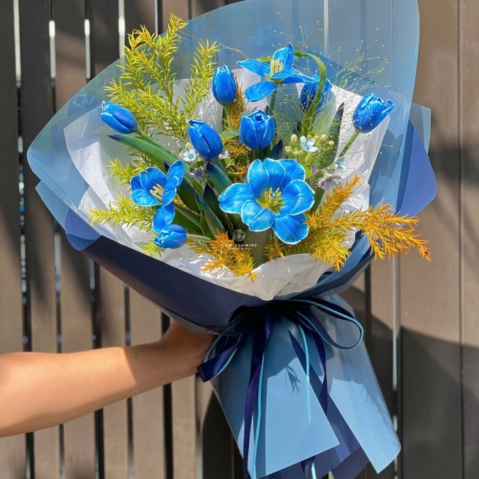 Bó 10 Tulip nhuộm xanh