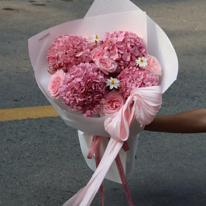 “Pink Étoile – Dấu Ấn Ngọt Ngào”