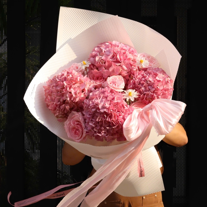 “Pink Étoile – Dấu Ấn Ngọt Ngào”