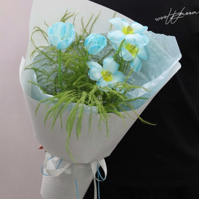 “Blue Whisper – Lời Thì Thầm Dịu Êm”