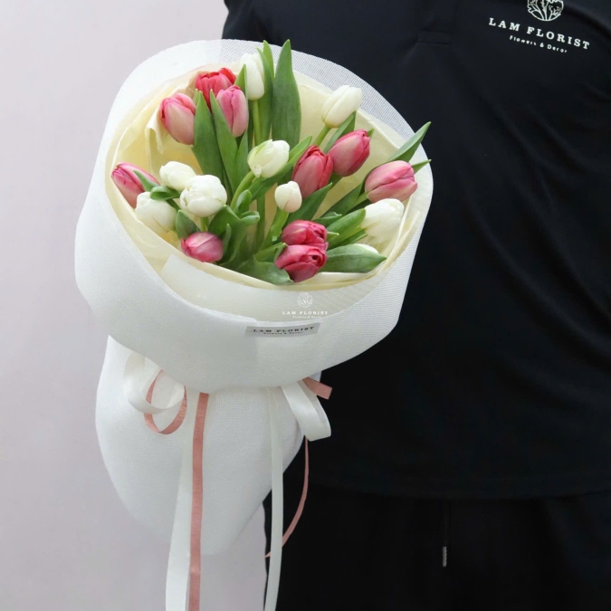 'Tulip Whisper – Lời Thì Thầm Thanh Xuân”