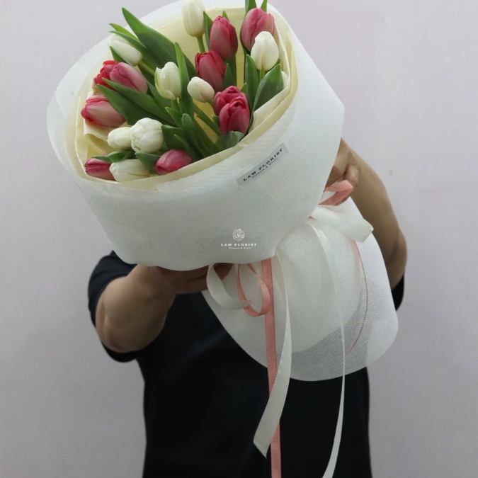 'Tulip Whisper – Lời Thì Thầm Thanh Xuân”