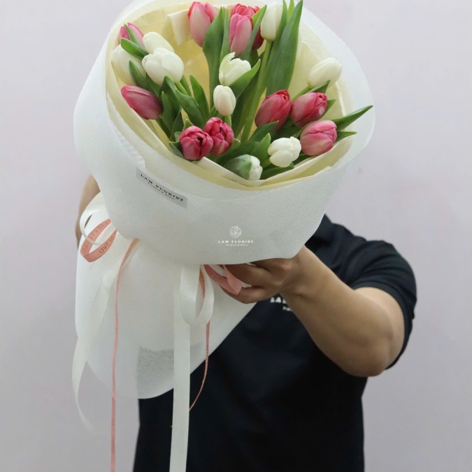 'Tulip Whisper – Lời Thì Thầm Thanh Xuân”