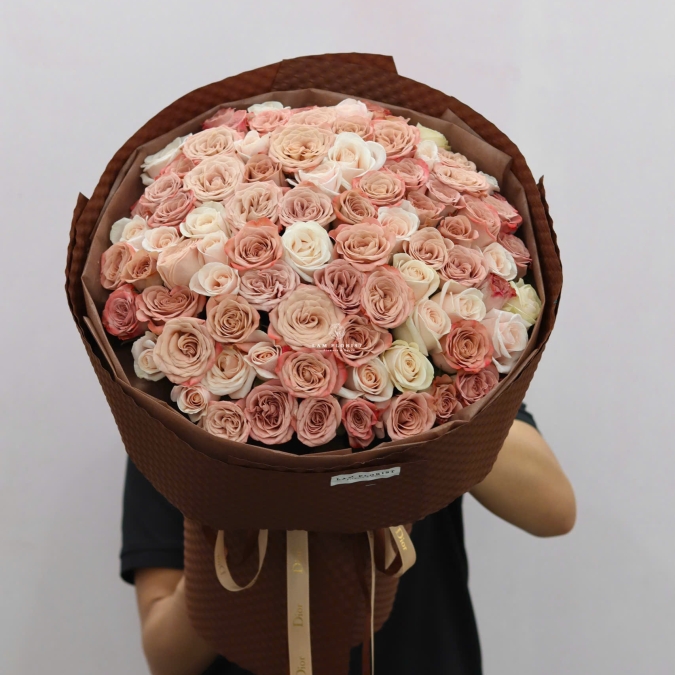 “Hồng Kem Dâu & Capuchino – Dịu Ngọt Thanh Âm”