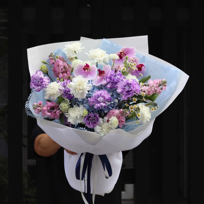 “Lan Hồ Điệp Tím – Dịu Dàng Thanh Xuân”