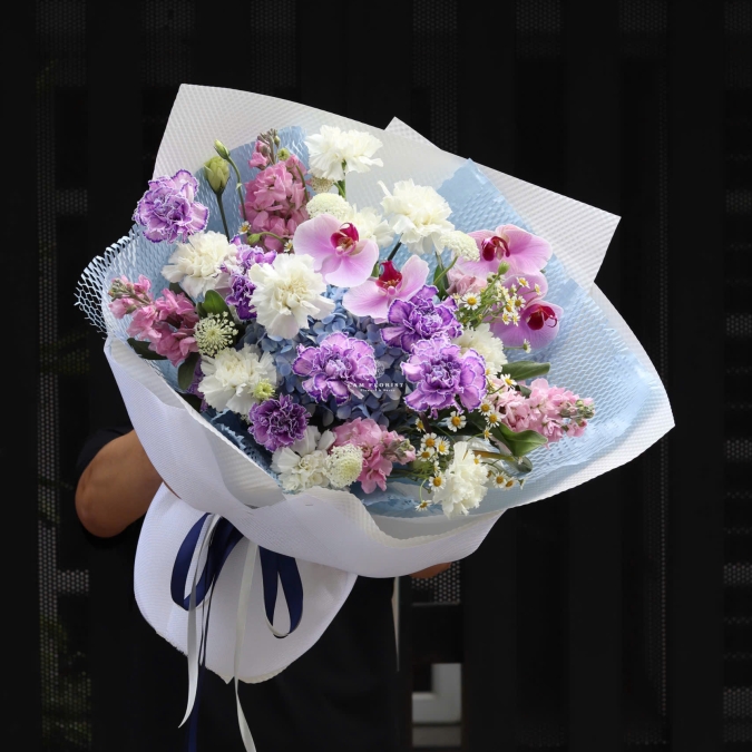 “Lan Hồ Điệp Tím – Dịu Dàng Thanh Xuân”