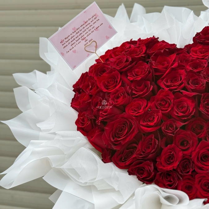 “99 Hồng Ecuador – Trái Tim Vĩnh Cửu”