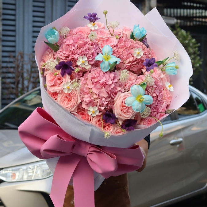 “Tú Cầu Nhập Khẩu Hồng – Ngọt Ngào Tinh Khôi”