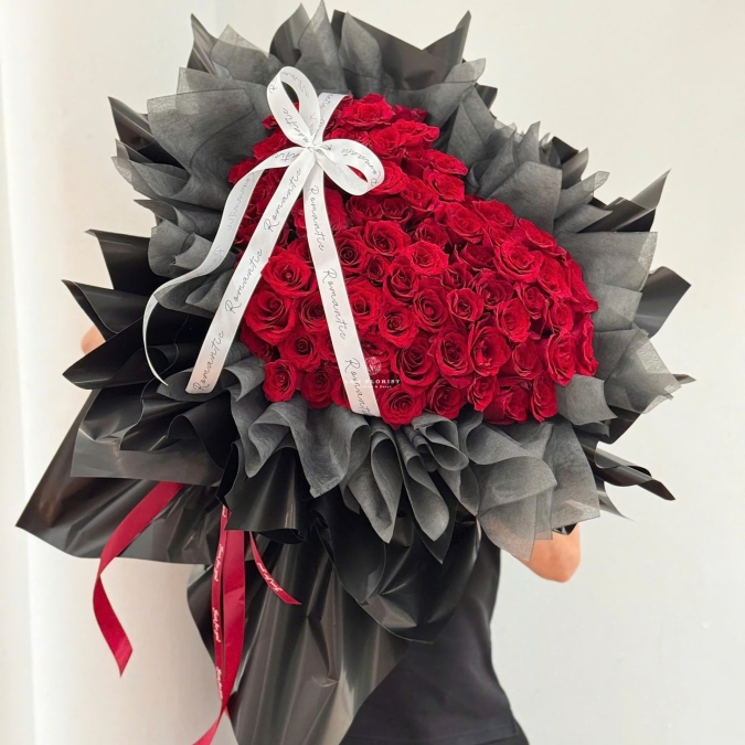 “Trái Tim Hồng Đỏ Ecuador – Yêu Trọn Vẹn”