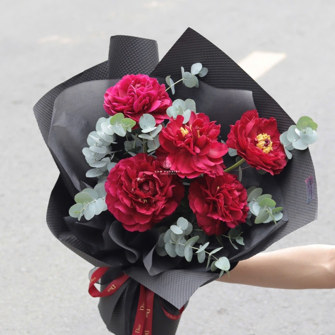 Bó Hoa Peony Sắc Đỏ 