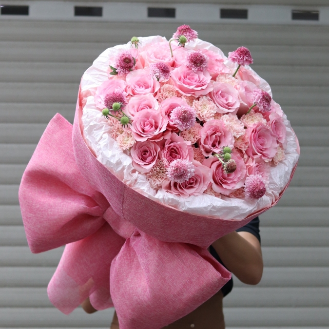 Bó Hoa Tròn Tone Hồng Yêu Thương